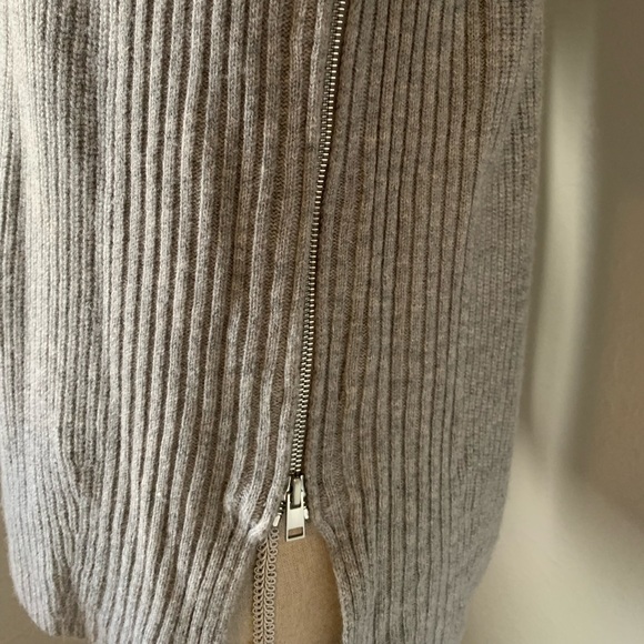 VINCE side zip cowl neck gray sweater size S - Picture 8 of 11